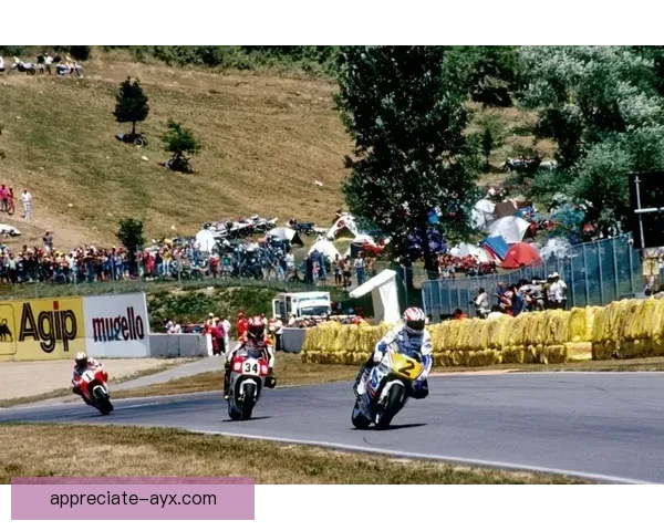 MotoGP赛季焦点战报与车队动态深度解析及车手争冠形势前瞻 MotoGP赛季焦点战报与车队动态深度解析及车手争冠形势前瞻