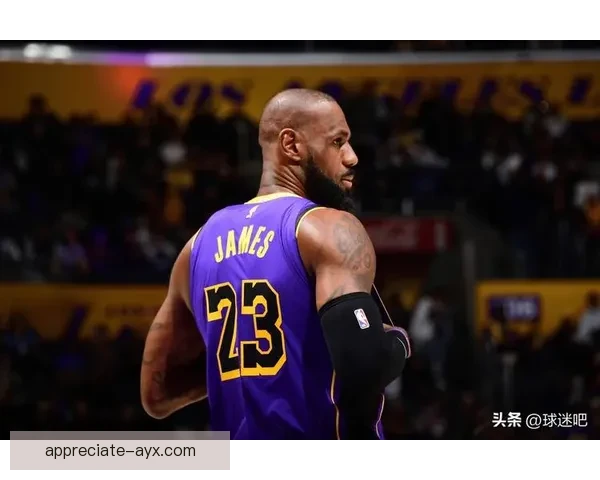詹姆斯关键时刻爆发湖人逆转勇士全场焦点再掀联盟热议风云再起狂潮
