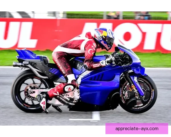 MotoGP赛季战况激烈 各大车队纷纷调整阵容迎接挑战 MotoGP赛季战况激烈 各大车队纷纷调整阵容迎接挑战